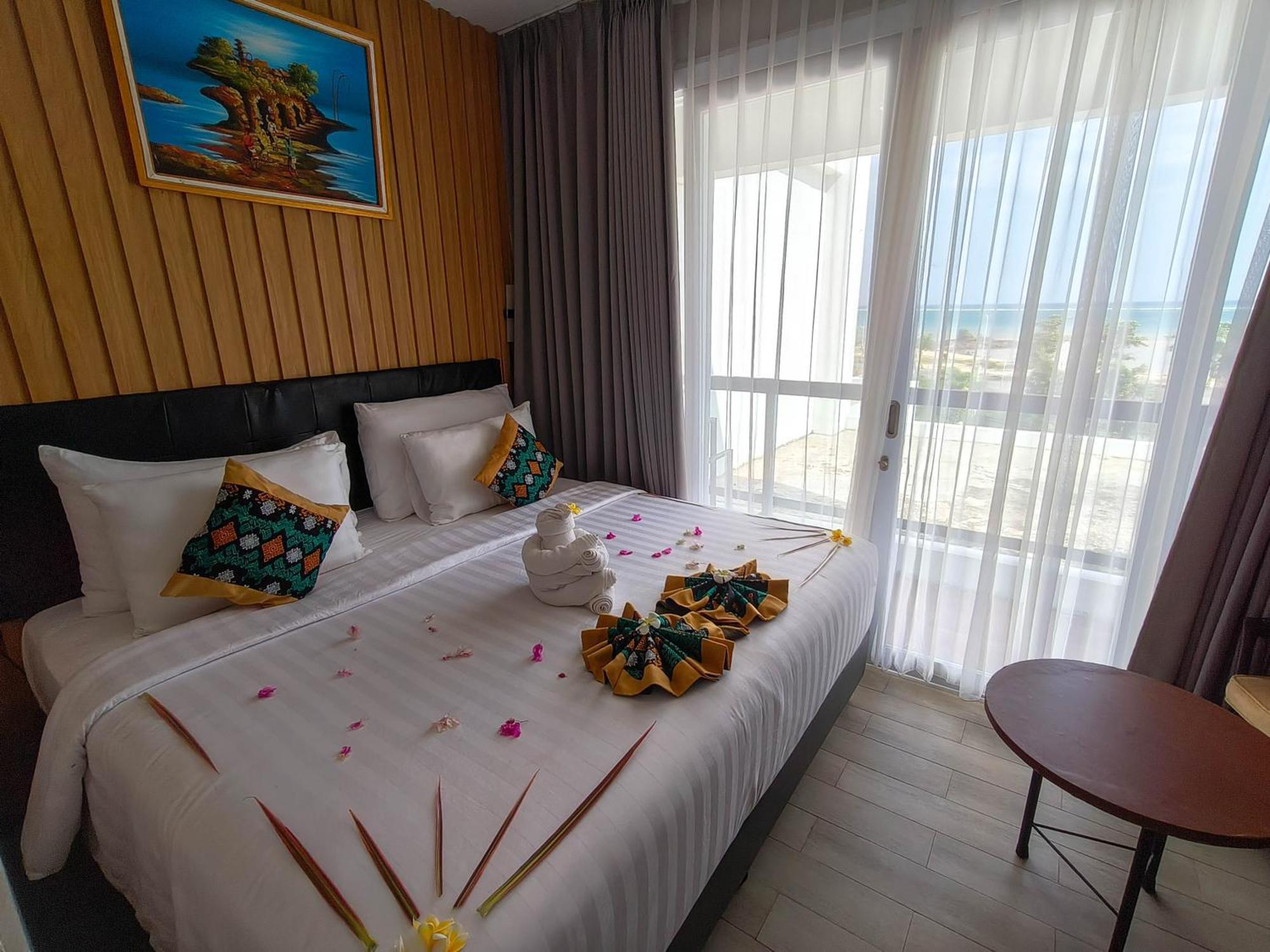 Raja Hotel Kuta Mandalika Resort & Convention Dış mekan fotoğraf