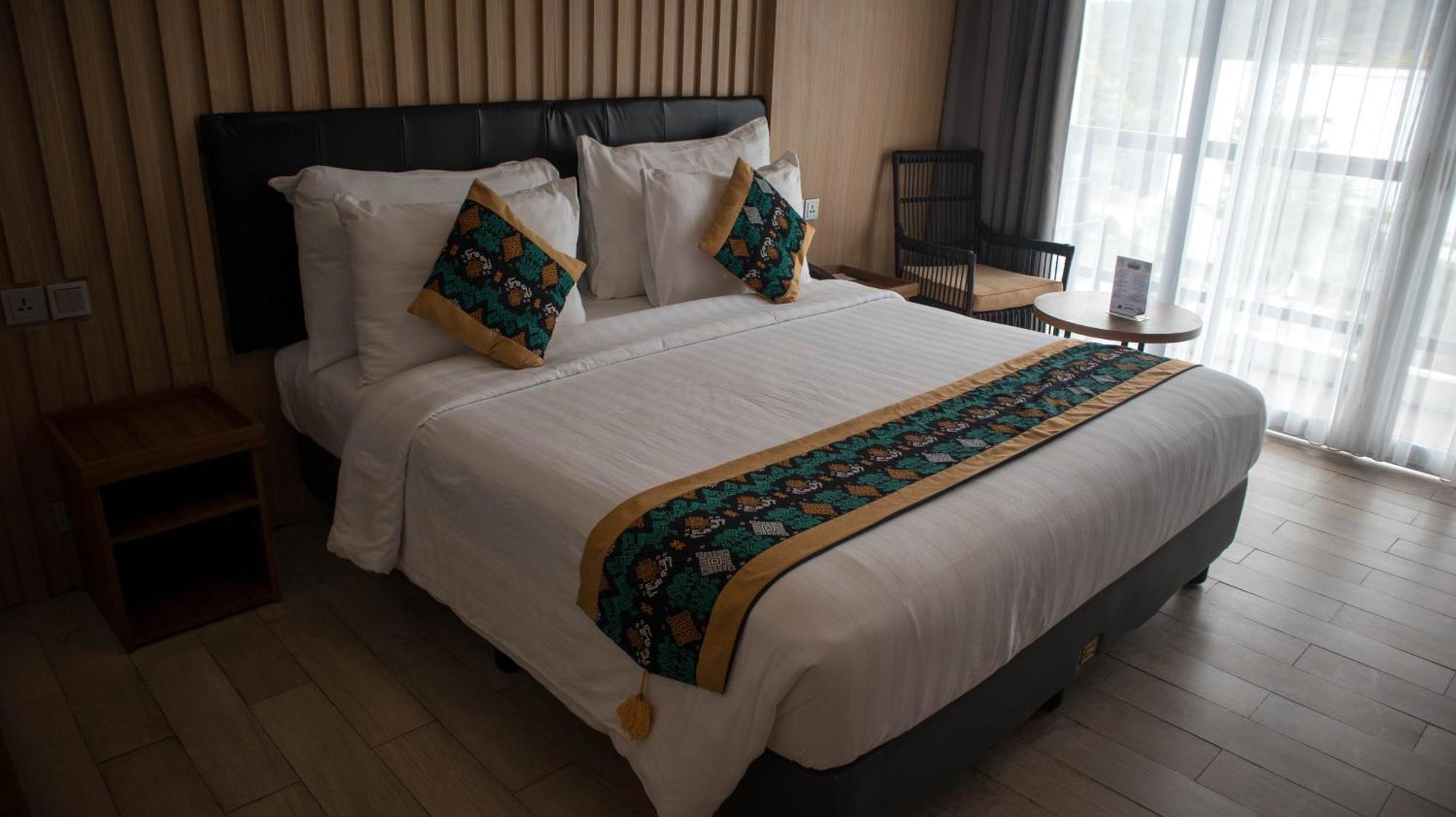 Raja Hotel Kuta Mandalika Resort & Convention Dış mekan fotoğraf