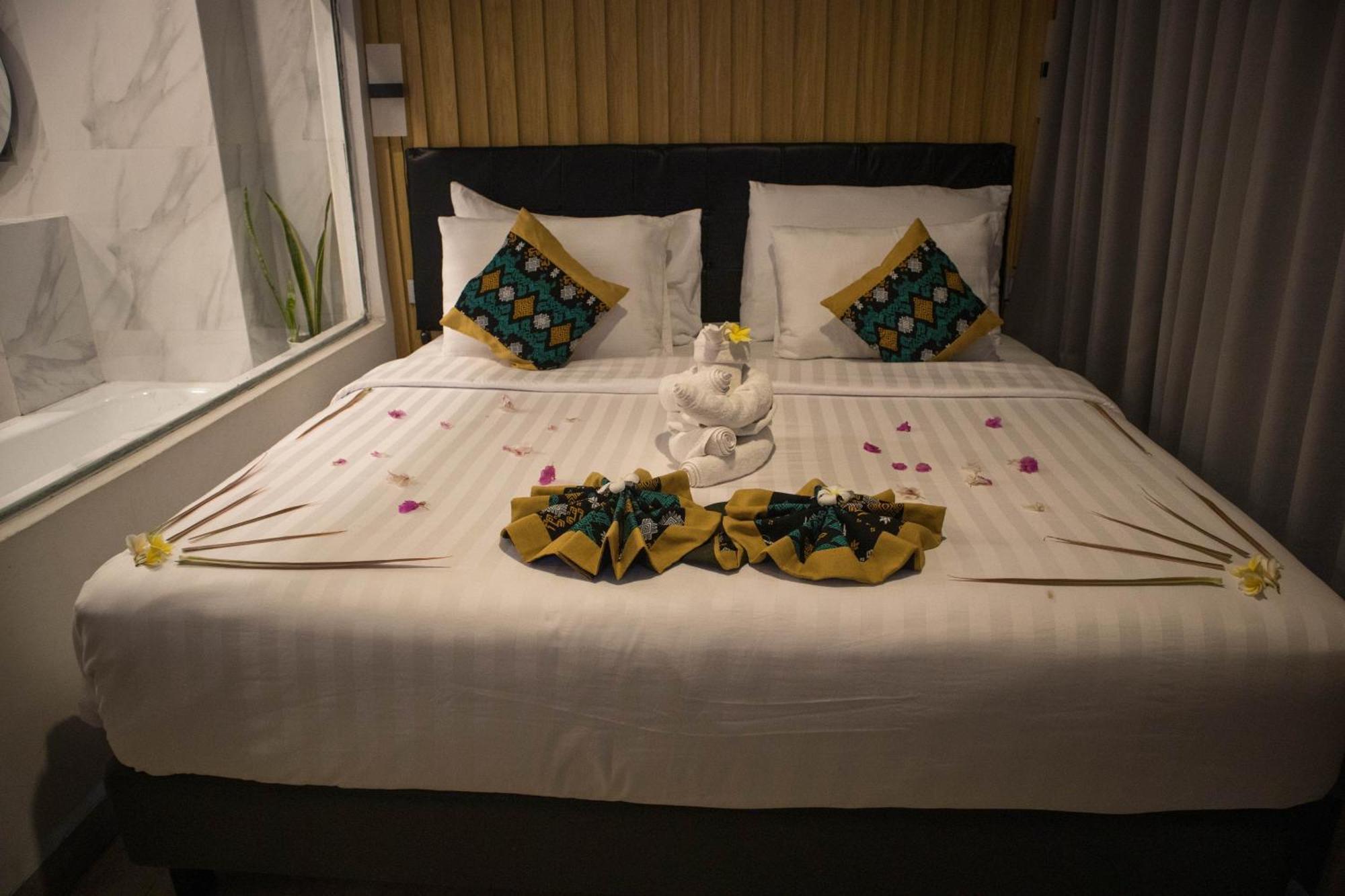 Raja Hotel Kuta Mandalika Resort & Convention Dış mekan fotoğraf